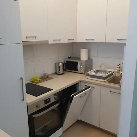 Aprent Apartman